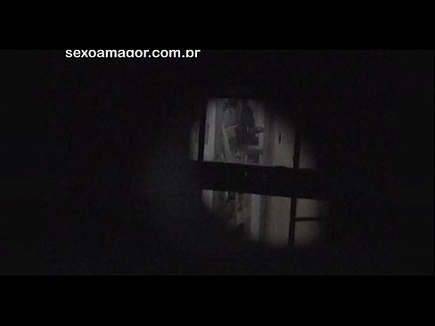 ❤️ Blondie ezkutuan grabatzen du auzoko voyeur batek adreilu hutsen atzean ezkutatuta Pornografia gurean eu.ideabuffet.top ❌